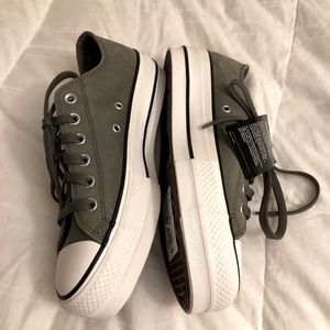 Converse platform shoes